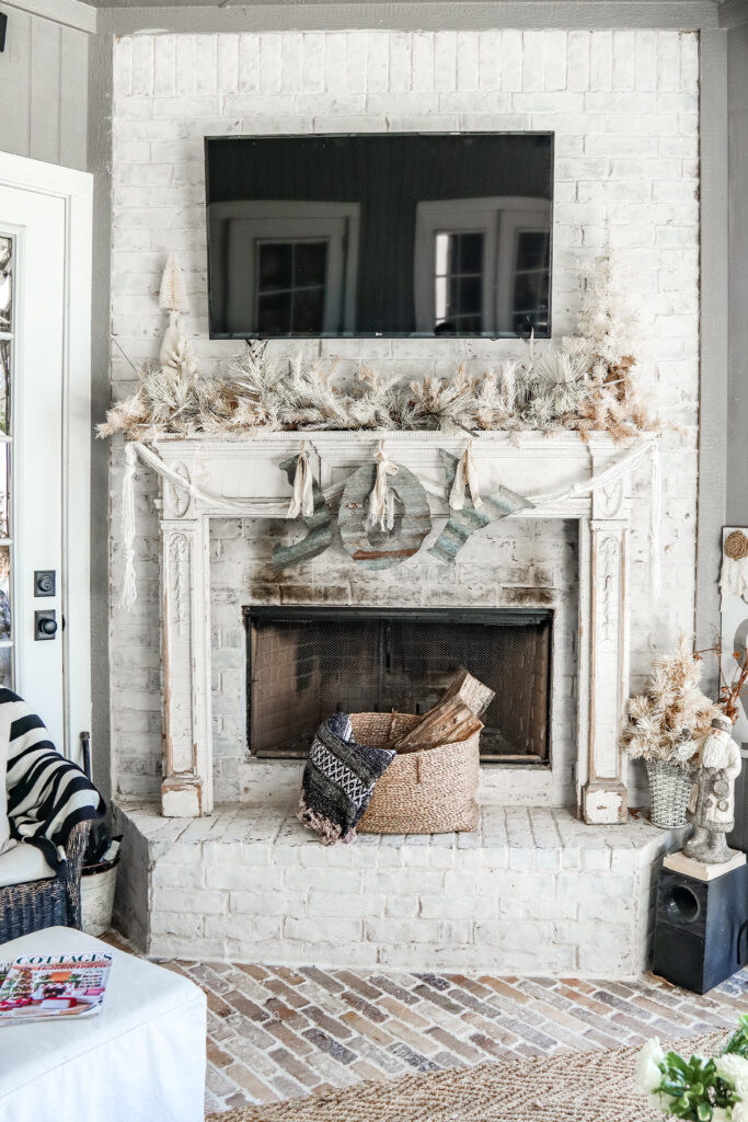 Christmas fireplace mantel decor