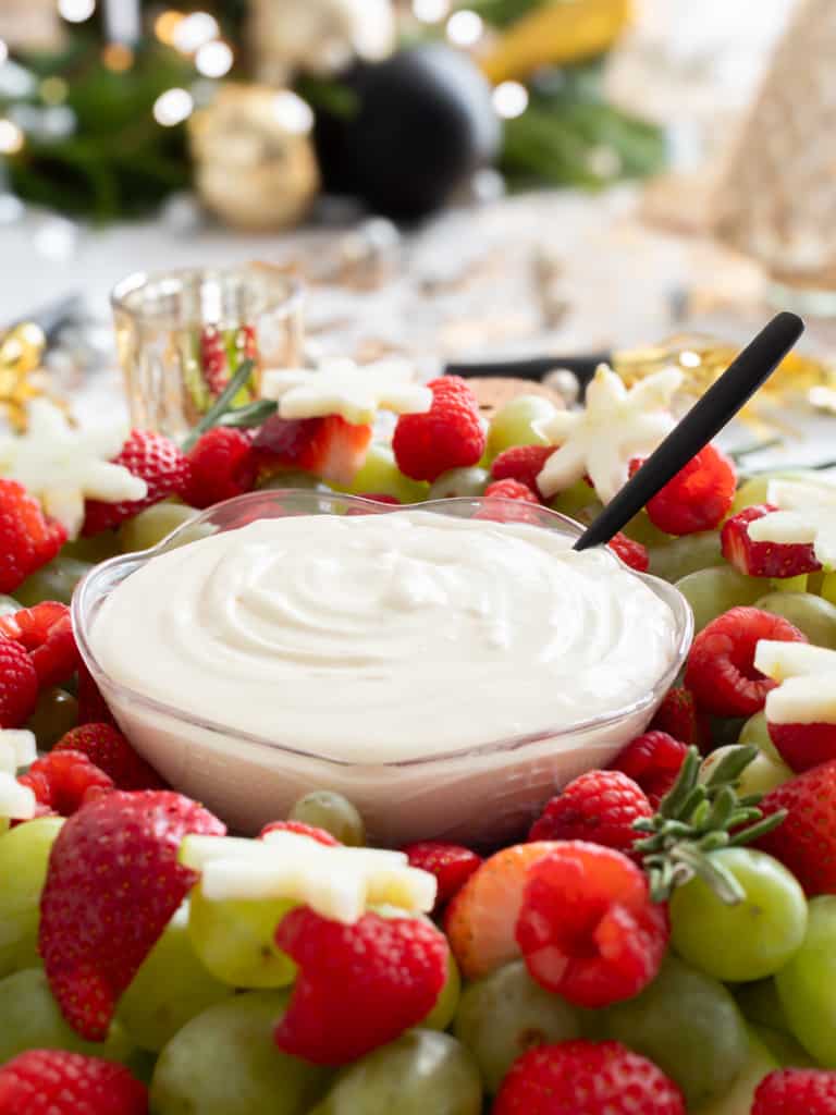 Creamy fruit dip